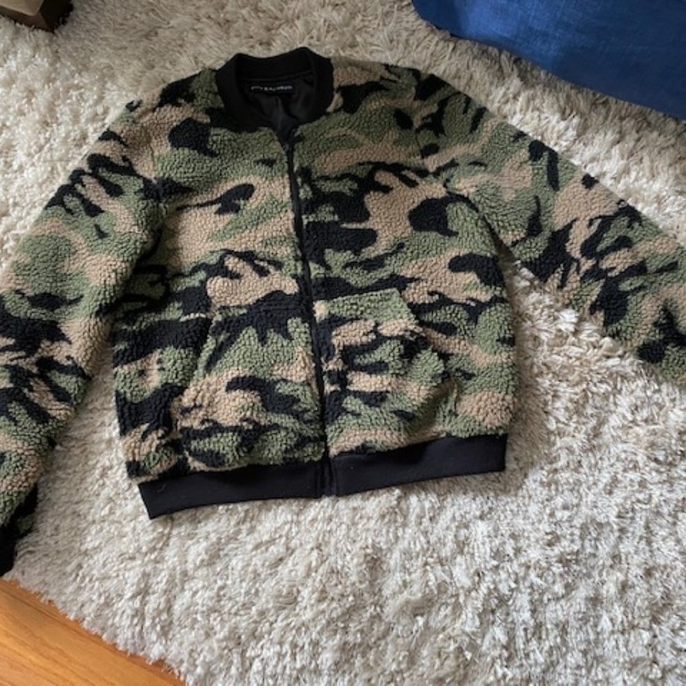 Rock and Republic Camo Fleece Bomber Jacket S